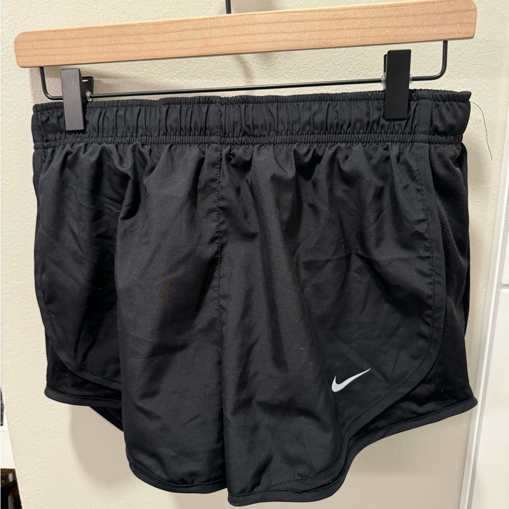 Nike Women’s Dri-FIT Tempo Mid-Rise Brief Lined Running Shorts - Black - Size Sm